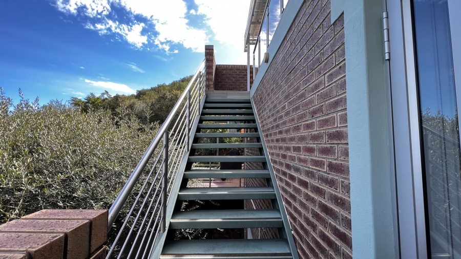 4 Bedroom Property for Sale in Langenhovenpark Free State